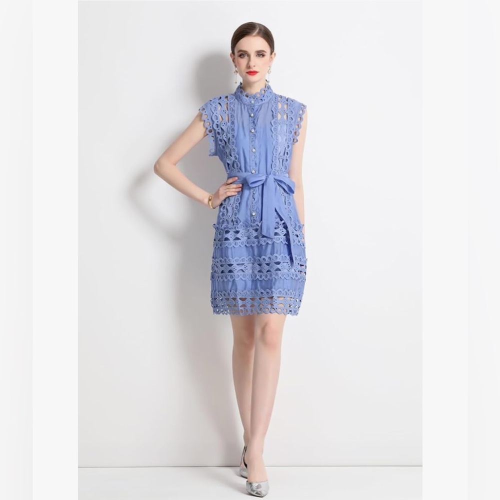 Sleeveless Lace Dress